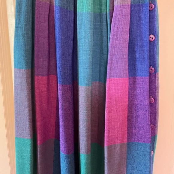 Vintage Side Buttoned Skirt - Picture 3 of 8